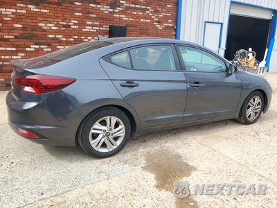 Trzecie zdjęcie samochodu z tyłu: 2020 HYUNDAI ELANTRA SEL VIN:5NPD84LF4LH552058 - miniatura