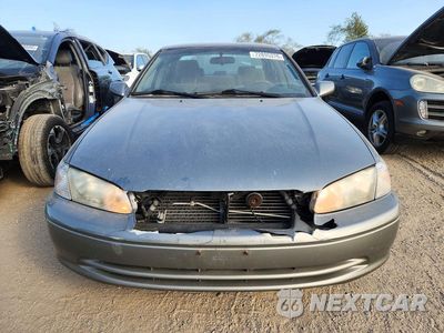 Piąte zdjęcie samochodu w środku: 2000 TOYOTA CAMRY LE VIN:JT2BG22K1Y0527063 - miniatura
