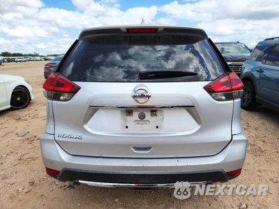 Zdjęcie 6 z 12 samochodu: 2018 NISSAN ROGUE S VIN:KNMAT2MT8JP520631 - miniatura