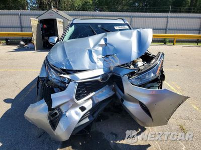 Piąte zdjęcie samochodu w środku: 2020 TOYOTA HIGHLANDER XLE VIN:5TDGZRAHXLS512718 - miniatura