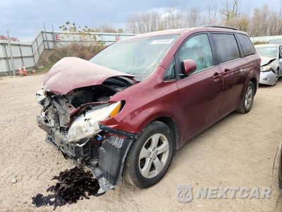 2015 TOYOTA SIENNA LE 5TDKK3DC6FS565724 - główne zdjęcie licytacji z USA - miniatura