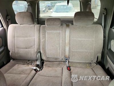Zdjęcie 10 z 13 samochodu: 2004 TOYOTA SEQUOIA SR5 VIN:5TDBT44A64S226024 - miniatura