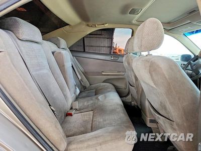 Zdjęcie 10 z 12 samochodu: 2002 TOYOTA CAMRY LE VIN:JTDBE32K020010296 - miniatura