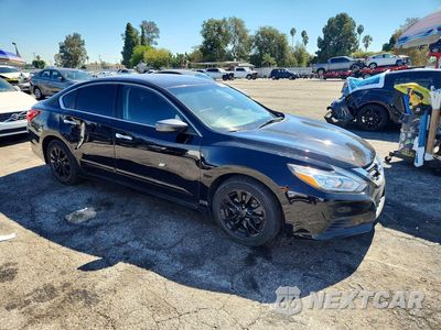 Czwarte zdjęcie samochodu z boku: 2016 NISSAN ALTIMA VIN:1N4AL3AP0GN383501 - miniatura