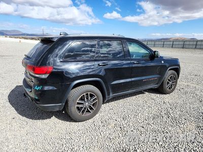 Trzecie zdjęcie samochodu z tyłu: 2017 JEEP GRAND CHEROKEE TRAILHAWK VIN:1C4RJFLG2HC866499 - miniatura
