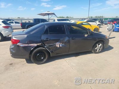 Trzecie zdjęcie samochodu z tyłu: 2010 TOYOTA COROLLA LE VIN:2T1BU4EE7AC531700 - miniatura
