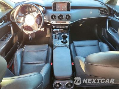 Zdjęcie 8 z 13 samochodu: 2019 KIA STINGER BASE VIN:KNAE15LA1K6068311 - miniatura