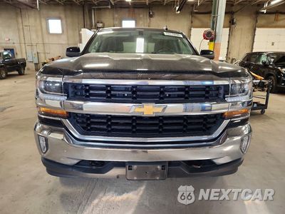 Piąte zdjęcie samochodu w środku: 2017 CHEVROLET SILVERADO K1500 LT VIN:3GCUKREC3HG291295 - miniatura
