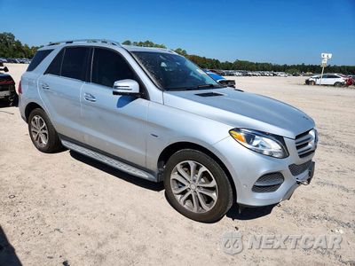 Czwarte zdjęcie samochodu z boku: 2016 MERCEDES-BENZ GLE 550E 4MATIC VIN:4JGDA6DB2GA810193 - miniatura