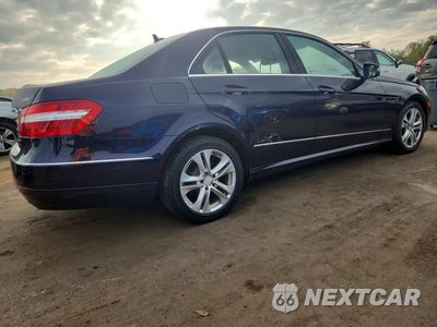 Trzecie zdjęcie samochodu z tyłu: 2011 MERCEDES-BENZ E 350 4MATIC VIN:WDDHF8HB1BA310344 - miniatura