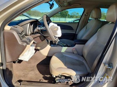 Zdjęcie 7 z 12 samochodu: 2014 CHEVROLET MALIBU 1LT VIN:1G11C5SL8EF262832 - miniatura