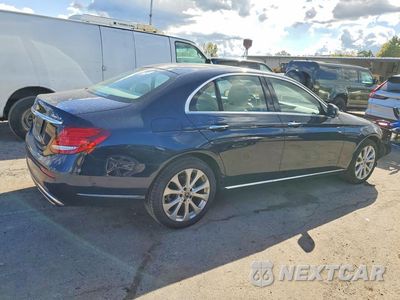 Trzecie zdjęcie samochodu z tyłu: 2020 MERCEDES-BENZ E 350 4MATIC VIN:W1KZF8EB8LA772443 - miniatura