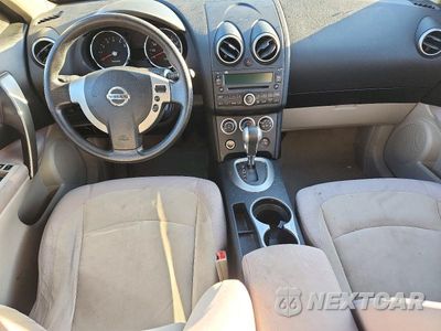 Zdjęcie 8 z 13 samochodu: 2010 NISSAN ROGUE S VIN:JN8AS5MV5AW134457 - miniatura