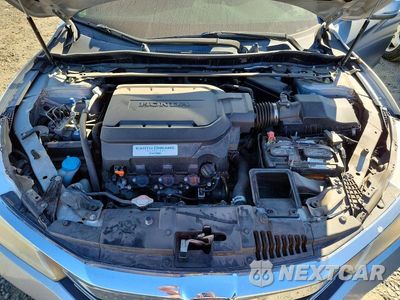 Zdjęcie 11 z 12 samochodu: 2017 HONDA ACCORD TOURING VIN:1HGCR3F98HA010745 - miniatura
