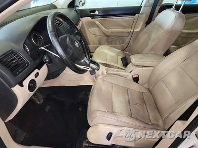Zdjęcie 7 z 12 samochodu: 2010 VOLKSWAGEN JETTA SE VIN:3VWRX7AJ4AM055517 - miniatura