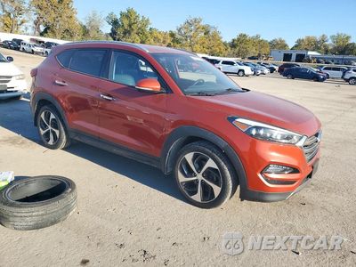 Czwarte zdjęcie samochodu z boku: 2016 HYUNDAI TUCSON LIMITED VIN:KM8J33A20GU031888 - miniatura