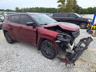 Czwarte zdjęcie samochodu z boku: 2022 JEEP COMPASS LIMITED VIN:3C4NJDCB0NT238917 - miniatura