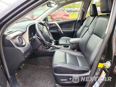 Zdjęcie 7 z 13 samochodu: 2016 TOYOTA RAV4 HV LIMITED VIN:JTMDJREV6GD012180 - miniatura