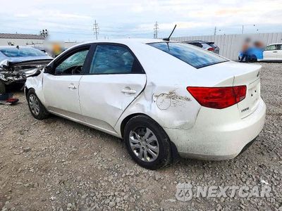 Drugie zdjęcie samochodu z przodu: 2011 KIA FORTE EX VIN:KNAFU4A21B5397498 - miniatura