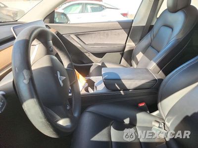 Zdjęcie 7 z 13 samochodu: 2022 TESLA MODEL Y VIN:7SAYGDEE9NF355870 - miniatura