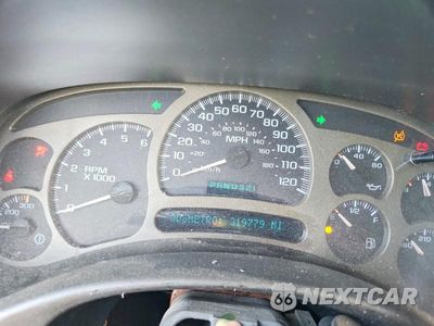 Zdjęcie 9 z 12 samochodu: 2003 GMC YUKON DENALI VIN:1GKEK63UX3J316171 - miniatura