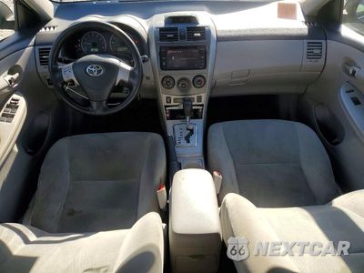 Zdjęcie 8 z 12 samochodu: 2013 TOYOTA COROLLA LE VIN:2T1BU4EE3DC070936 - miniatura