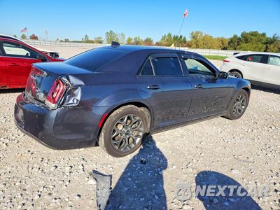 Trzecie zdjęcie samochodu z tyłu: 2017 CHRYSLER 300 S VIN:2C3CCAGG5HH553249 - miniatura