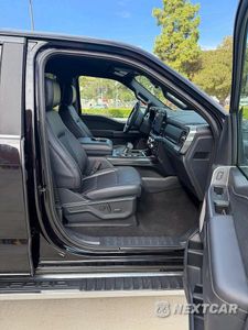Piąte zdjęcie samochodu w środku: 2026 FORD F150 LARIAT VIN:1FTFW5L86TKD65718 - miniatura