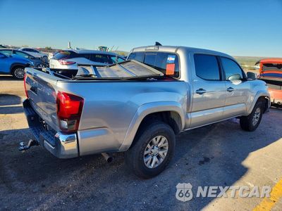 Trzecie zdjęcie samochodu z tyłu: 2019 TOYOTA TACOMA SR5 V6 VIN:3TMAZ5CN9KM112343 - miniatura