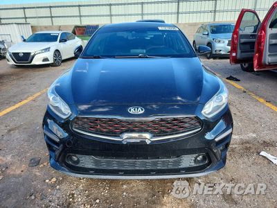 Piąte zdjęcie samochodu w środku: 2021 KIA FORTE GT LINE VIN:3KPF34AD5ME291201 - miniatura