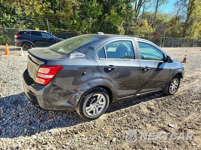 Trzecie zdjęcie samochodu z tyłu: 2018 CHEVROLET SONIC LS VIN:1G1JB5SH9J4117920 - miniatura