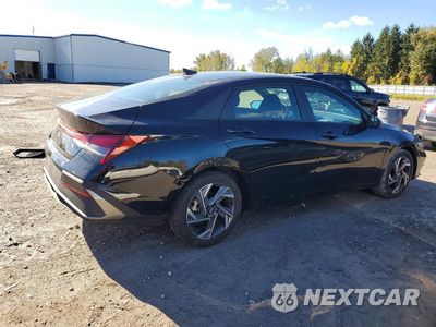 Trzecie zdjęcie samochodu z tyłu: 2025 HYUNDAI ELANTRA SEL SPORT VIN:KMHLM4DG9SU917171 - miniatura