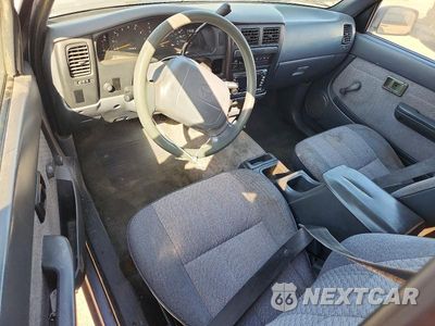 Zdjęcie 8 z 12 samochodu: 1997 TOYOTA TACOMA XTRACAB VIN:4TAVL52N9VZ307782 - miniatura