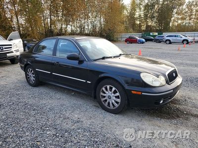 Czwarte zdjęcie samochodu z boku: 2003 HYUNDAI SONATA GLS VIN:KMHWF35H03A816399 - miniatura