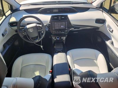 Zdjęcie 8 z 12 samochodu: 2020 TOYOTA PRIUS XLE VIN:JTDKARFU2L3116405 - miniatura