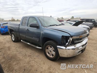 Czwarte zdjęcie samochodu z boku: 2013 CHEVROLET SILVERADO K1500 LT VIN:1GCRKSE70DZ162313 - miniatura