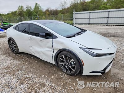 Czwarte zdjęcie samochodu z boku: 2026 TOYOTA PRIUS PLUG-IN HYBRID XSE PREMIUM VIN:JTDACACU1T3077852 - miniatura