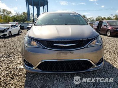 Piąte zdjęcie samochodu w środku: 2017 CHRYSLER PACIFICA TOURING L VIN:2C4RC1BGXHR540746 - miniatura