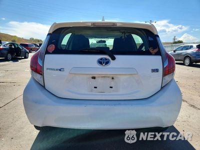Zdjęcie 6 z 13 samochodu: 2016 TOYOTA PRIUS C ONE VIN:JTDKDTB33G1126055 - miniatura