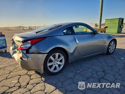 Trzecie zdjęcie samochodu z tyłu: 2004 NISSAN 350Z BASE VIN:JN1AZ34D54M100363 - miniatura