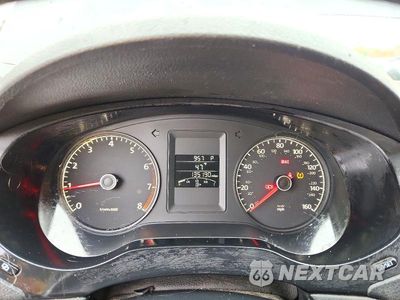 Zdjęcie 9 z 12 samochodu: 2011 VOLKSWAGEN JETTA BASE VIN:3VW2K7AJ0BM356724 - miniatura