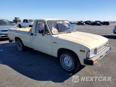 Czwarte zdjęcie samochodu z boku: 1983 TOYOTA PICKUP 1/2 TON RN44 VIN:JT4RN44D2D1158045 - miniatura