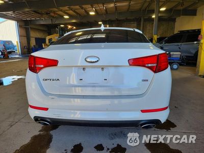Zdjęcie 6 z 13 samochodu: 2013 KIA OPTIMA LX VIN:5XXGM4A77DG181835 - miniatura
