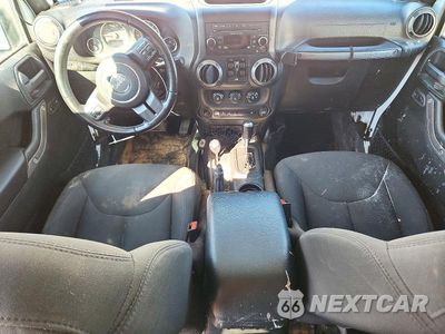 Zdjęcie 8 z 12 samochodu: 2017 JEEP WRANGLER UNLIMITED SPORT VIN:1C4BJWDG2HL725822 - miniatura