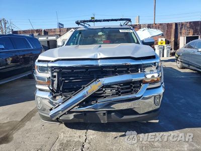 Piąte zdjęcie samochodu w środku: 2018 CHEVROLET SILVERADO C1500 LT VIN:3GCPCREC5JG260579 - miniatura