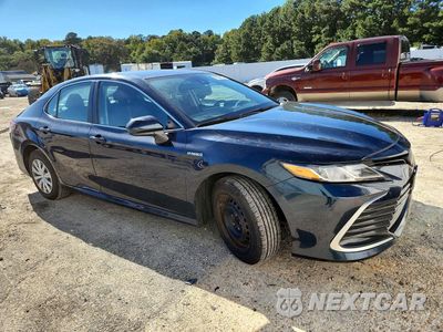 Czwarte zdjęcie samochodu z boku: 2021 TOYOTA CAMRY LE VIN:4T1C31AK3MU550796 - miniatura