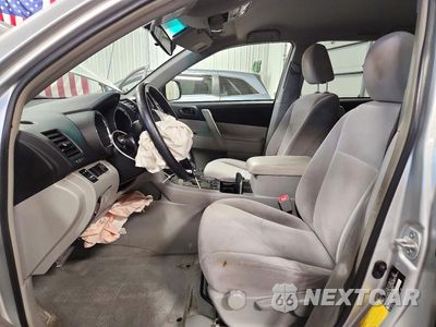 Zdjęcie 7 z 14 samochodu: 2008 TOYOTA HIGHLANDER BASE VIN:JTEES41AX82040953 - miniatura