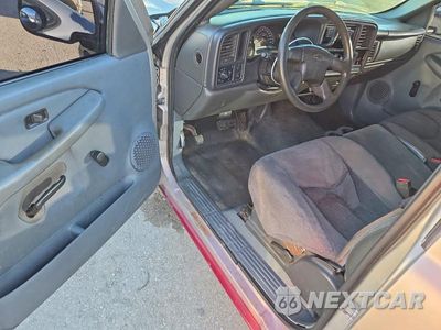 Zdjęcie 8 z 12 samochodu: 2004 CHEVROLET SILVERADO C1500 VIN:1GCEC14X24Z247502 - miniatura