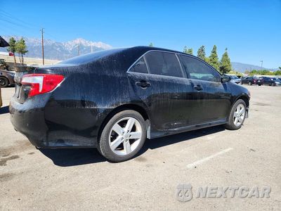 Trzecie zdjęcie samochodu z tyłu: 2014 TOYOTA CAMRY SE VIN:4T1BF1FK3EU770811 - miniatura