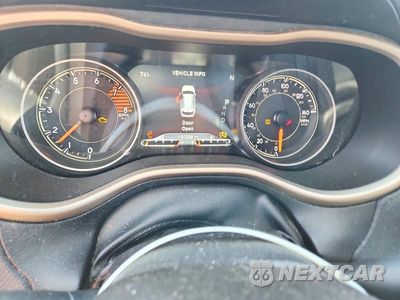 Zdjęcie 9 z 13 samochodu: 2016 JEEP CHEROKEE LIMITED VIN:1C4PJMDS5GW155830 - miniatura